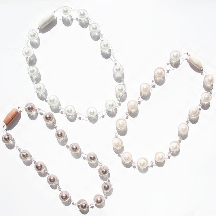 ZSiSKA】≪FLOATING PEARLS≫レジンショートネックレス詳細情報 