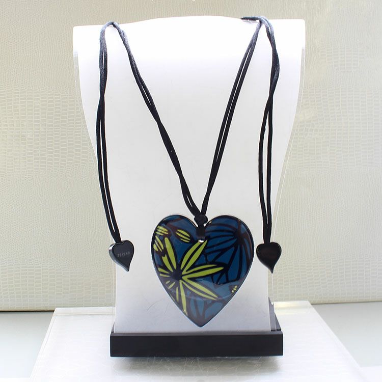 ZSiSKA】≪PRIMA HEART≫レジンフリーレングスネックレス
