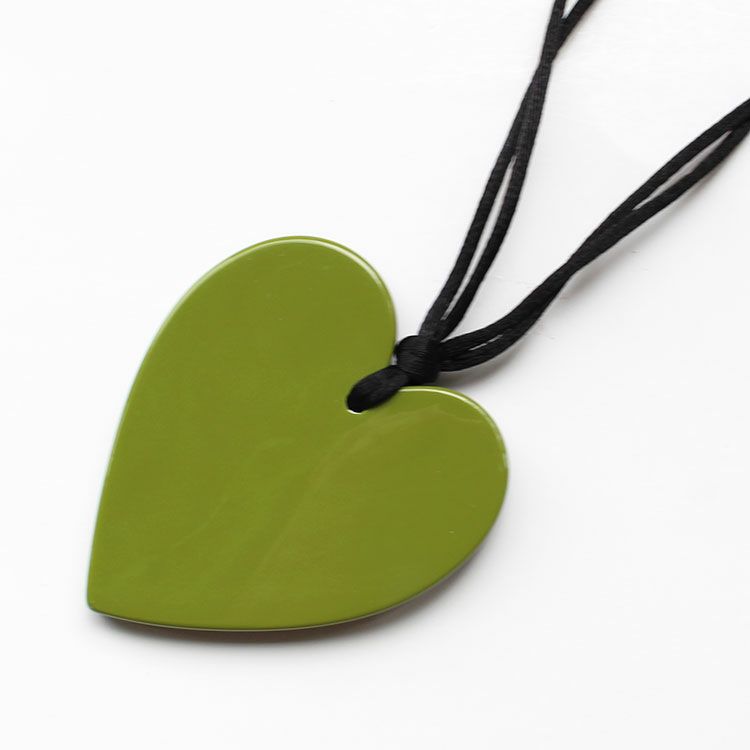 ZSiSKA】≪PRIMA HEART≫レジンフリーレングスネックレス