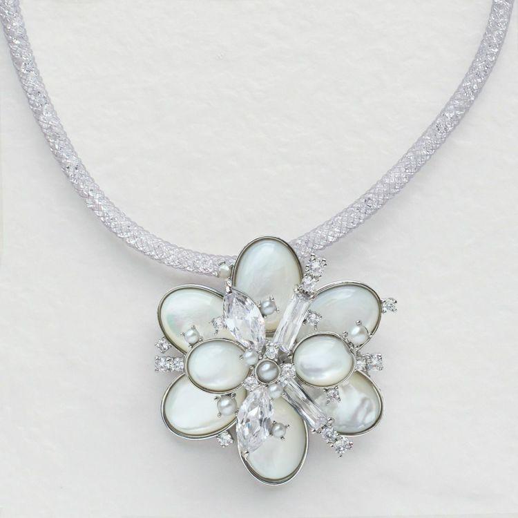 FLEUR DE NEIGE demi-parure】2wayブローチネックレス＆イヤリング