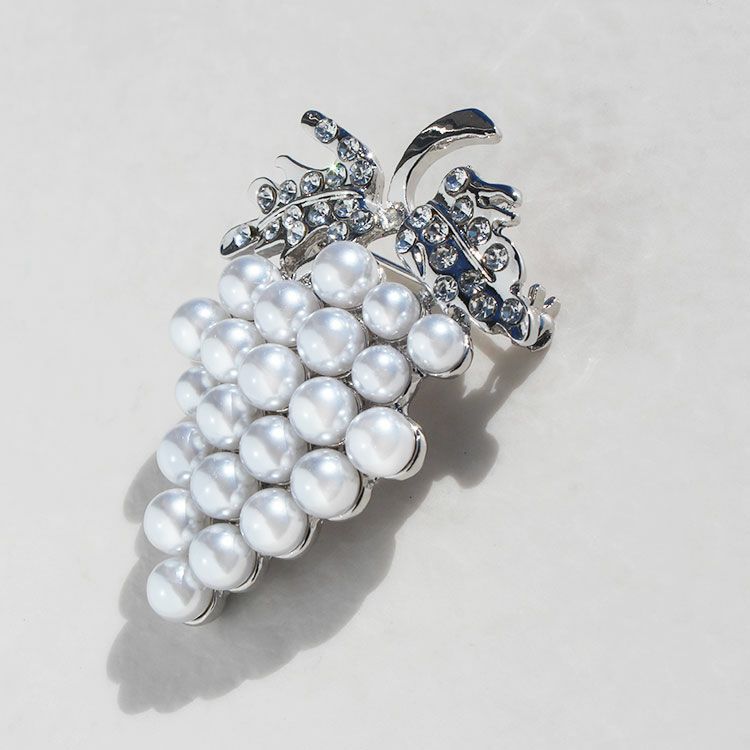 ぶどうモチーフブローチ| アビステ/ABISTE公式通販 | アクセサリー