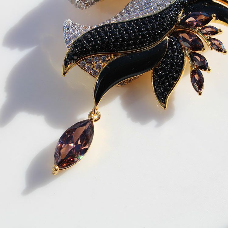 2026干支】ホースモチーフオリジナルツインブローチセット| アビステ