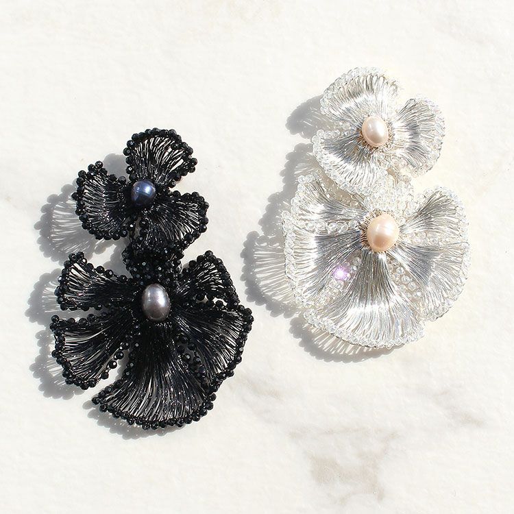 ダブルフラワーモチーフブローチ詳細情報｜アクセサリー・腕時計