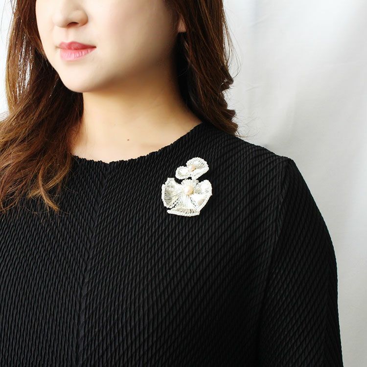 ダブルフラワーモチーフブローチ詳細情報｜アクセサリー・腕時計